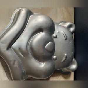 Wilton Disney WINNIE The POOH Face Cake Pan